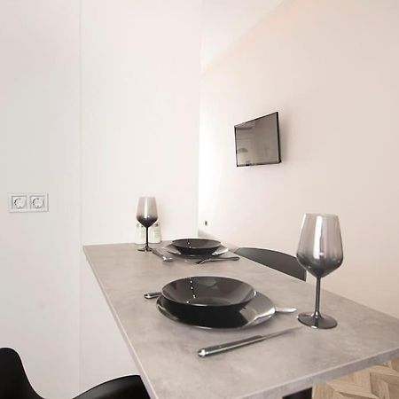Joy'S Modern-Chic Home Kalamata Exterior photo