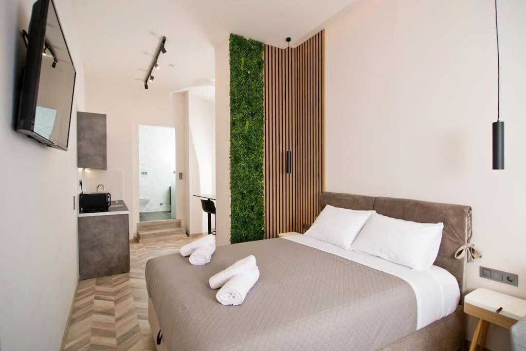 Joy'S Modern-Chic Home Kalamata Exterior photo